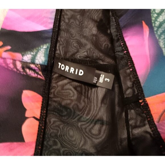 Torrid Falling Leaves Tropical Pink Swim Bottoms Shorts lattice 3 womens 3X - Picture 5 of 5